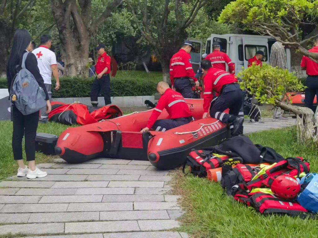 Dajiang Showcases Innovative Water Rescue Equipment in Guangzhou Emergency Drill 3 latest water rescue innovations